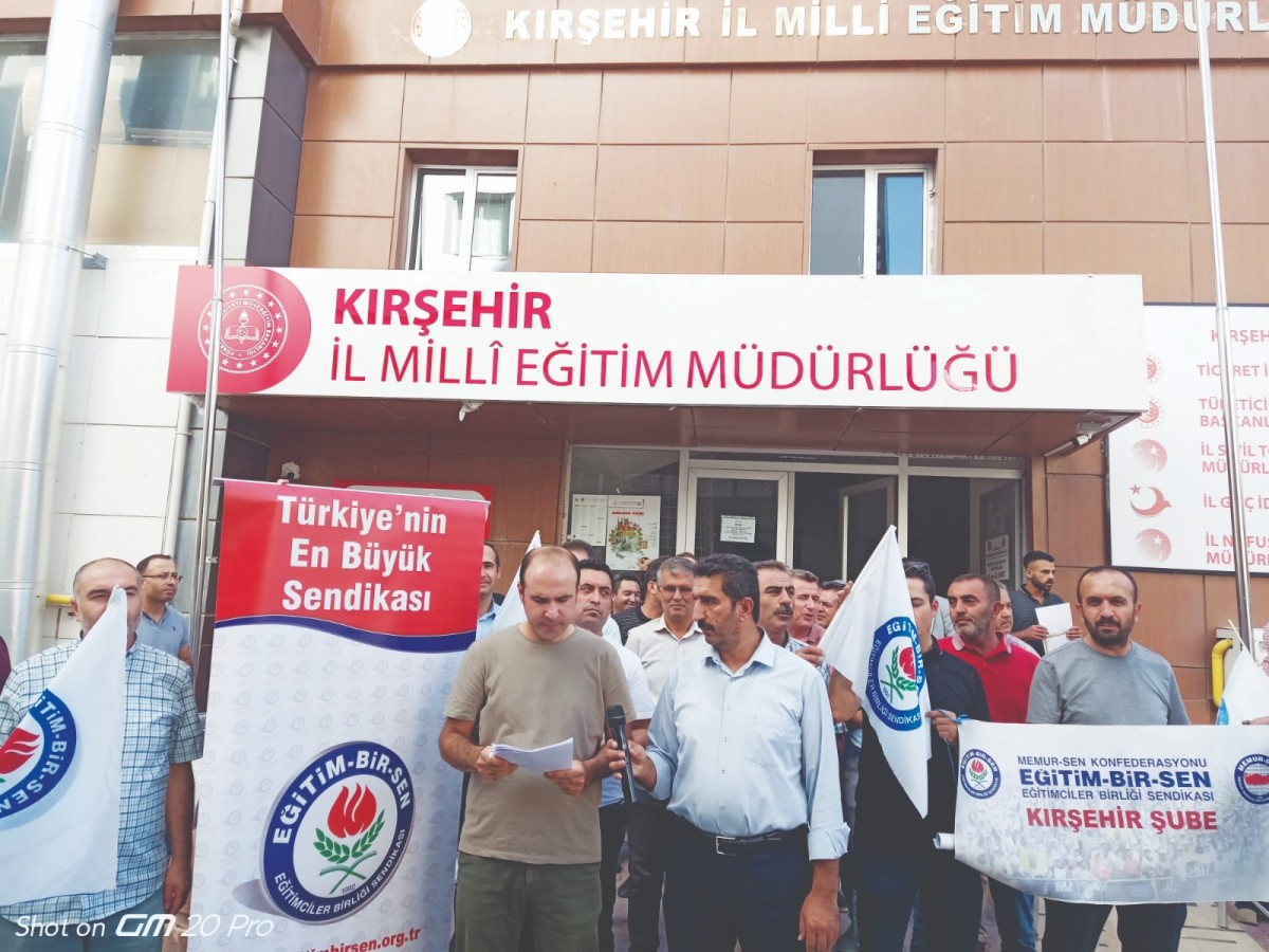Eğitim-Bir-Sen Kırşehir Şube Başkanı Fatih Mehmet Yavuz:    Yavuz: “Eğitime hazırlık ödeneği, eğitim  çalışanlarının tamamına verilmelidir…”